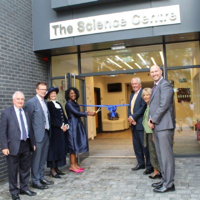RibbonCuttingCollegeScienceCentreLarge)1)